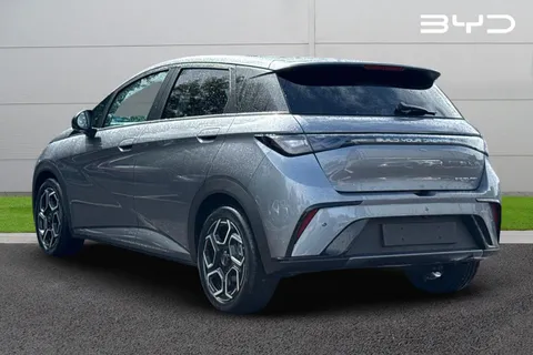  BYD Dolphin 60.48kWh Design Auto 5dr Thumbnail #3