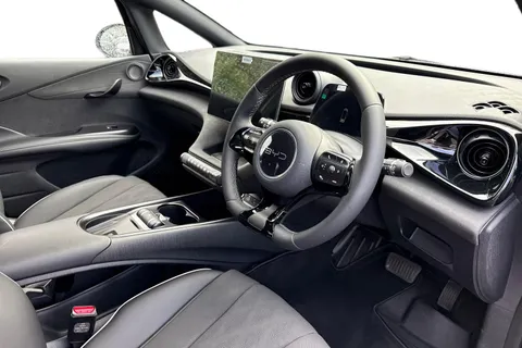  BYD Dolphin 60.48kWh Design Auto 5dr Thumbnail #8