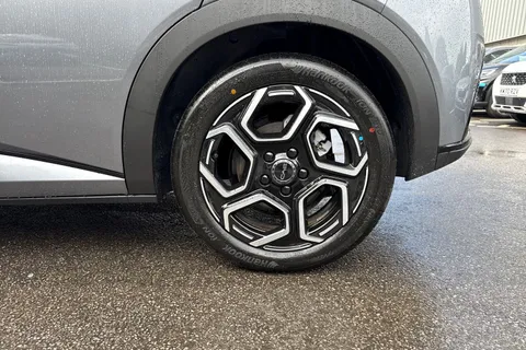  BYD Dolphin 60.48kWh Design Auto 5dr Thumbnail #23