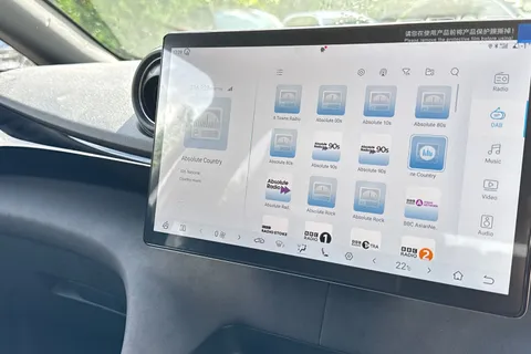  BYD Dolphin 60.48kWh Design Auto 5dr Thumbnail #40