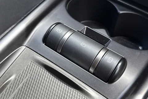  BYD Dolphin 60.48kWh Design Auto 5dr Thumbnail #52