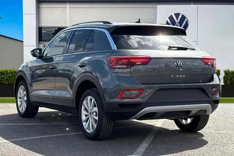 Volkswagen T-Roc 1.5 TSI Match DSG Euro 6 (s/s) 5dr Thumbnail #3