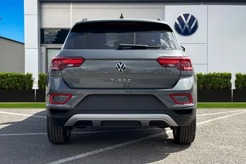 Volkswagen T-Roc 1.5 TSI Match DSG Euro 6 (s/s) 5dr Thumbnail #5
