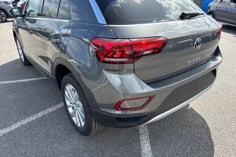 Volkswagen T-Roc 1.5 TSI Match DSG Euro 6 (s/s) 5dr Thumbnail #8