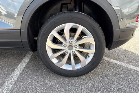 Volkswagen T-Roc 1.5 TSI Match DSG Euro 6 (s/s) 5dr Thumbnail #11