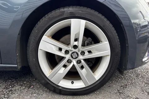 13 of 54 for SEAT Leon 1.5 TSI EVO FR Euro 6 (s/s) 5dr