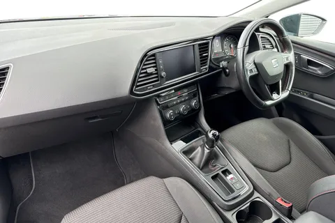 15 of 54 for SEAT Leon 1.5 TSI EVO FR Euro 6 (s/s) 5dr