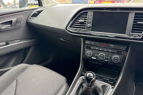 20 of 54 for SEAT Leon 1.5 TSI EVO FR Euro 6 (s/s) 5dr