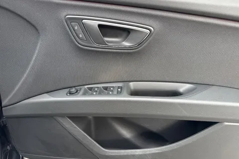 21 of 54 for SEAT Leon 1.5 TSI EVO FR Euro 6 (s/s) 5dr