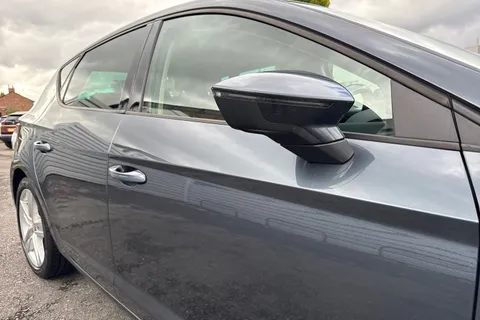 27 of 54 for SEAT Leon 1.5 TSI EVO FR Euro 6 (s/s) 5dr