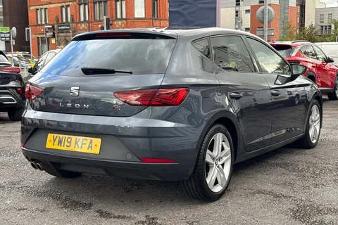 28 of 54 for SEAT Leon 1.5 TSI EVO FR Euro 6 (s/s) 5dr