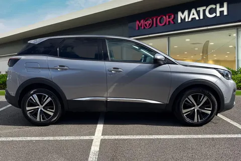 KS67LFA PEUGEOT 3008 1.6 BlueHDi Allure EAT Euro 6 (s/s) 5dr Thumbnail #4