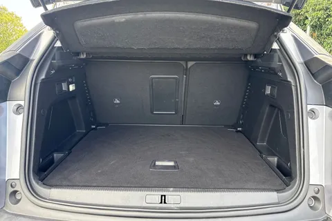 KS67LFA PEUGEOT 3008 1.6 BlueHDi Allure EAT Euro 6 (s/s) 5dr Thumbnail #10