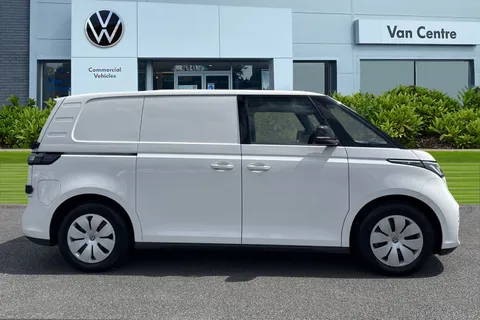 3 of 59 for Volkswagen Cargo Commerce SWB 286 PS 77 kWh - Delivery Mileage