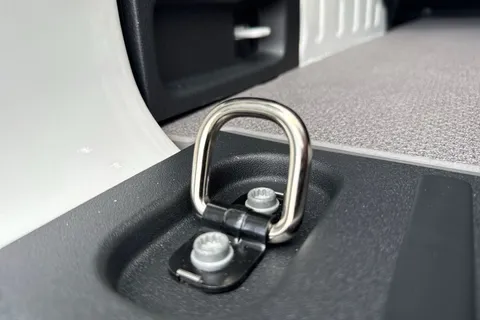 29 of 59 for Volkswagen Cargo Commerce SWB 286 PS 77 kWh - Delivery Mileage