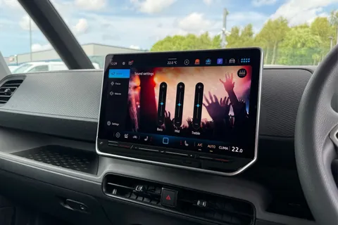 55 of 59 for Volkswagen Cargo Commerce SWB 286 PS 77 kWh - Delivery Mileage