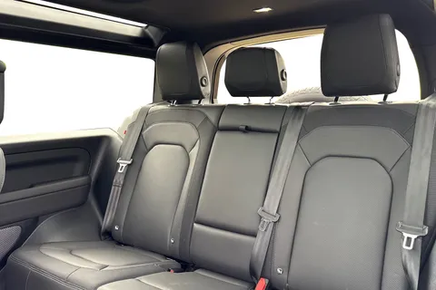 KP24DGU Land Rover Defender 90 3.0 D250 X-Dynamic HSE 3dr Thumbnail #5