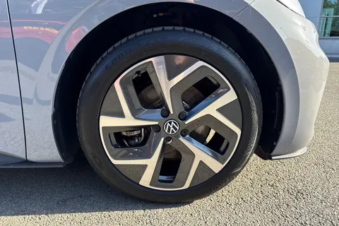 NV23VLE Volkswagen ID.3 Pro (58kWh) Auto Launch Edition 2  | Panoramic Glass Roof | Rear View Camer Thumbnail #7