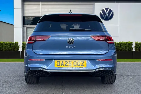 DA25OGZ Volkswagen Golf 1.5 TSI 150 R-Line 5dr **18' LEEDS ALLOYS + PAN ROOF** Thumbnail #5