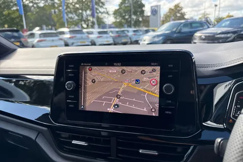 Volkswagen T-Roc 1.5 TSI Black Edition DSG Euro 6 (s/s) 5dr Thumbnail #17