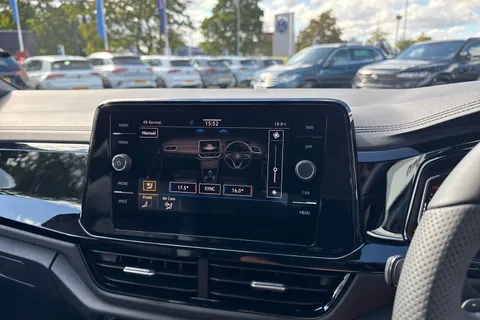 Volkswagen T-Roc 1.5 TSI Black Edition DSG Euro 6 (s/s) 5dr Thumbnail #22