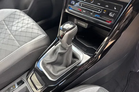 Volkswagen T-Roc 1.5 TSI Black Edition DSG Euro 6 (s/s) 5dr Thumbnail #23