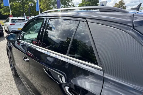 Volkswagen T-Roc 1.5 TSI Black Edition DSG Euro 6 (s/s) 5dr Thumbnail #27