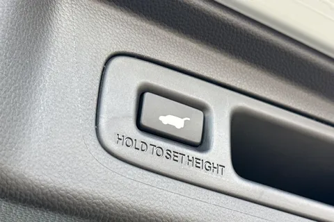 MV25DFE Honda CR-V 2.0 eHEV Advance 5dr eCVT Thumbnail #30