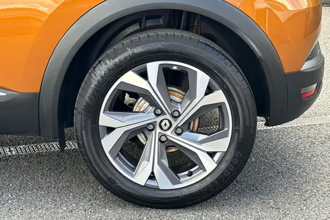 12 of 49 for RENAULT CAPTUR 1.3 Mild hybrid 140 R.S. Line 5dr