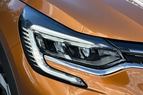 25 of 49 for RENAULT CAPTUR 1.3 Mild hybrid 140 R.S. Line 5dr