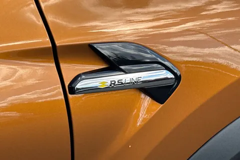 27 of 49 for RENAULT CAPTUR 1.3 Mild hybrid 140 R.S. Line 5dr