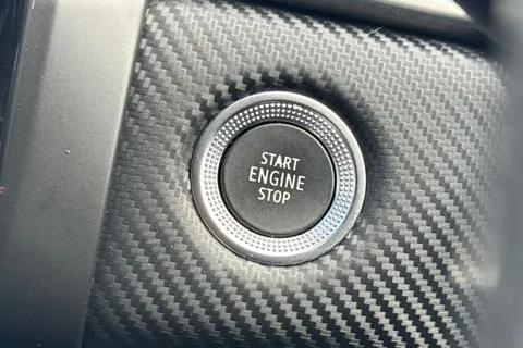 42 of 49 for RENAULT CAPTUR 1.3 Mild hybrid 140 R.S. Line 5dr