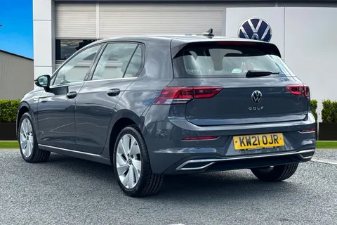 KW21OJR Volkswagen Golf 2.0 TDI 150 Style 5dr DSG ⭐1 Year VW Warranty⭐ Thumbnail #3