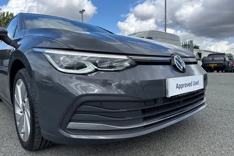 KW21OJR Volkswagen Golf 2.0 TDI 150 Style 5dr DSG ⭐1 Year VW Warranty⭐ Thumbnail #9