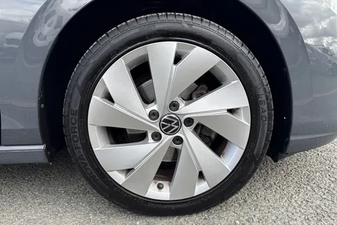 KW21OJR Volkswagen Golf 2.0 TDI 150 Style 5dr DSG ⭐1 Year VW Warranty⭐ Thumbnail #10