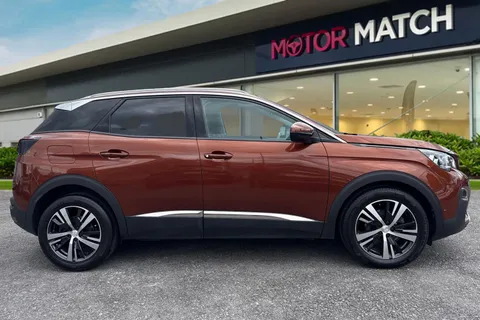 WK68NXC PEUGEOT 3008 1.5 BlueHDi Allure EAT Euro 6 (s/s) 5dr Thumbnail #4