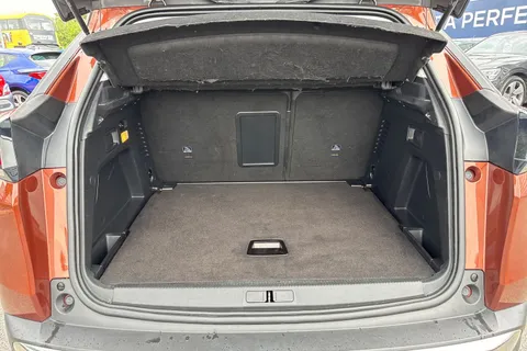 WK68NXC PEUGEOT 3008 1.5 BlueHDi Allure EAT Euro 6 (s/s) 5dr Thumbnail #7