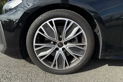 DX25USD Audi A5 Avant Launch Edition TDI  204 PS S tronic Thumbnail #13