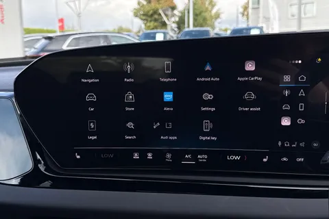 DX25USD Audi A5 Avant Launch Edition TDI  204 PS S tronic Thumbnail #30