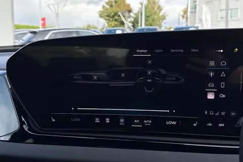 DX25USD Audi A5 Avant Launch Edition TDI  204 PS S tronic Thumbnail #33