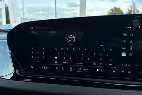 DX25USD Audi A5 Avant Launch Edition TDI  204 PS S tronic Thumbnail #44