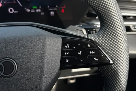 DX25USD Audi A5 Avant Launch Edition TDI  204 PS S tronic Thumbnail #54