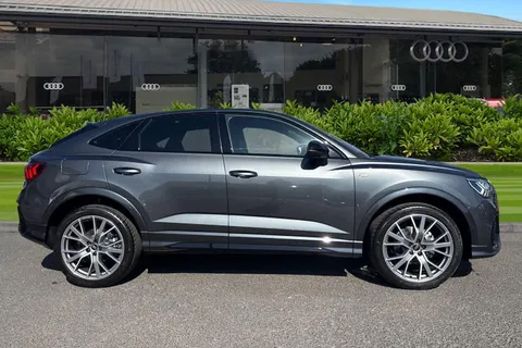 PX25XEV Audi Q3 Black Edition 35 TFSI 150 PS S tronic Thumbnail #3