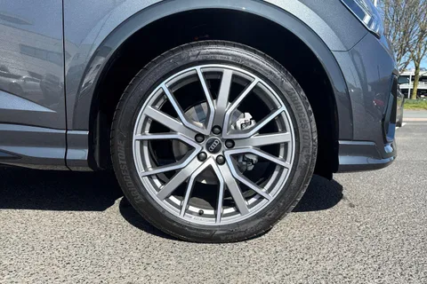 PX25XEV Audi Q3 Black Edition 35 TFSI 150 PS S tronic Thumbnail #6