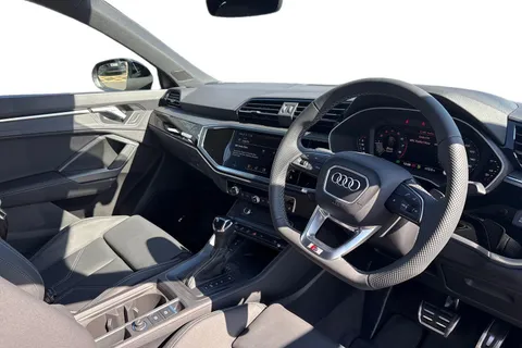 PX25XEV Audi Q3 Black Edition 35 TFSI 150 PS S tronic Thumbnail #7