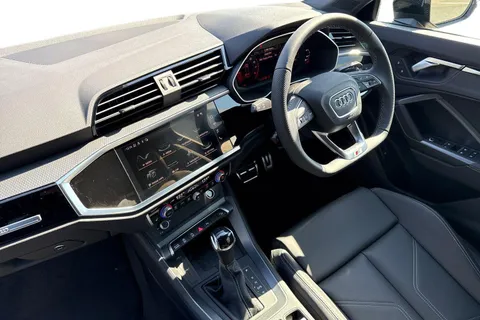 PX25XEV Audi Q3 Black Edition 35 TFSI 150 PS S tronic Thumbnail #8