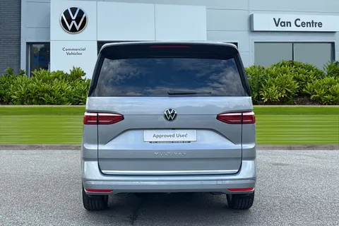 DG75CEX Volkswagen Multivan Multivan Style SWB 150 PS 2,0 TDi 7-Speed DSG - Delivery Mileage Thumbnail #5