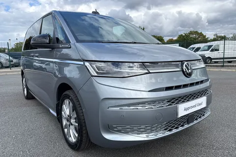 DG75CEX Volkswagen Multivan Multivan Style SWB 150 PS 2,0 TDi 7-Speed DSG - Delivery Mileage Thumbnail #9