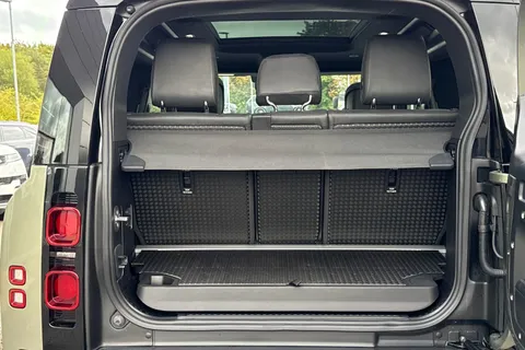 KW24OSV Land Rover Defender 90 3.0 D300 X-Dynamic HSE 3dr Thumbnail #11