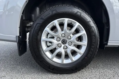 DG75CWF Volkswagen Transporter T32 Panel Van Commerce Pro SWB 136 PS 65KWh Electric -  Delivery Miles Thumbnail #11